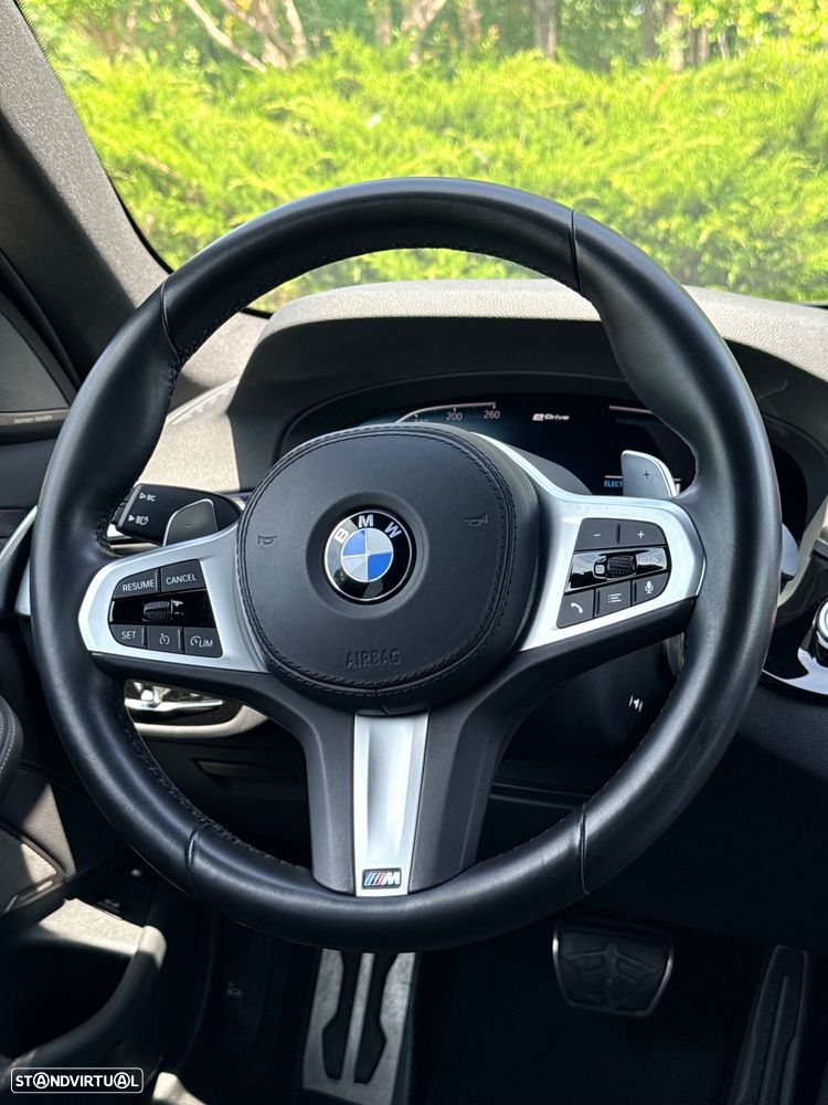 BMW 530 e Pack M - 10