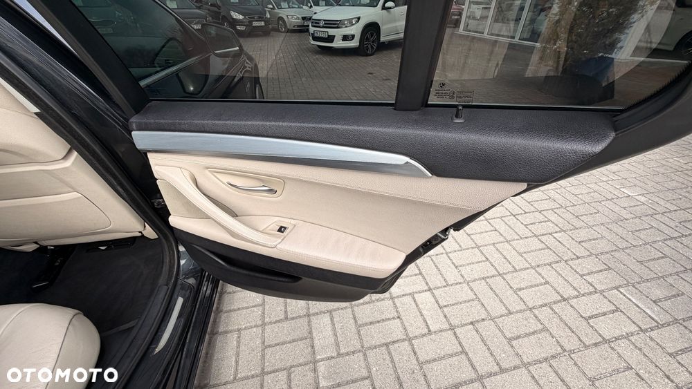BMW Seria 5 520d Modern Line - 15