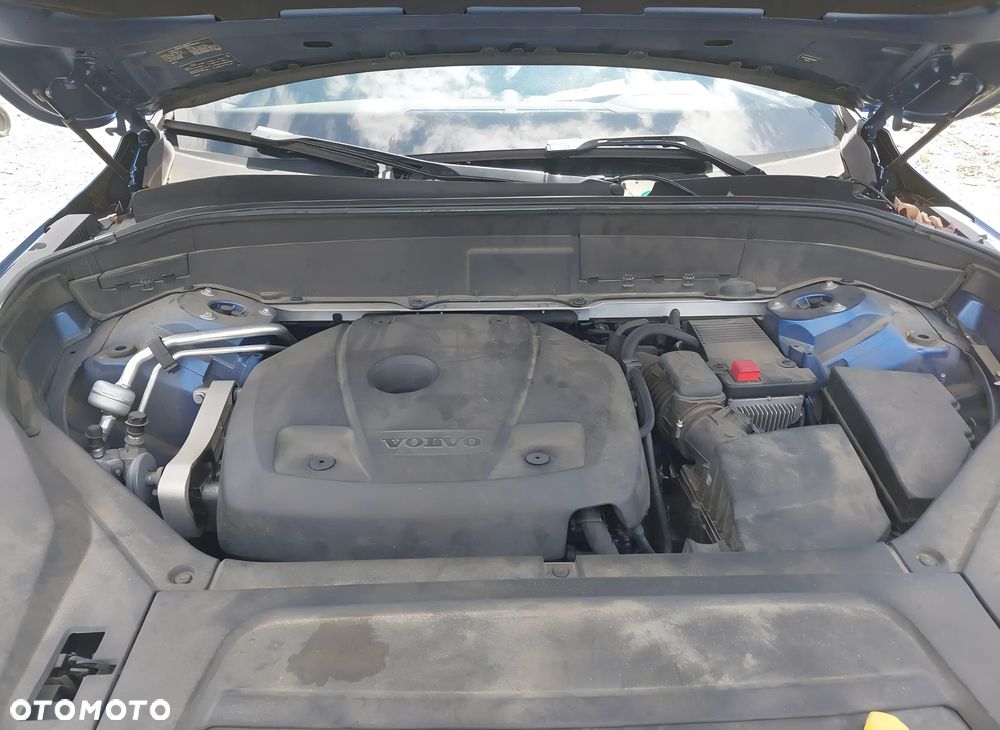 Volvo XC 90 T6 AWD Geartronic RDesign - 10