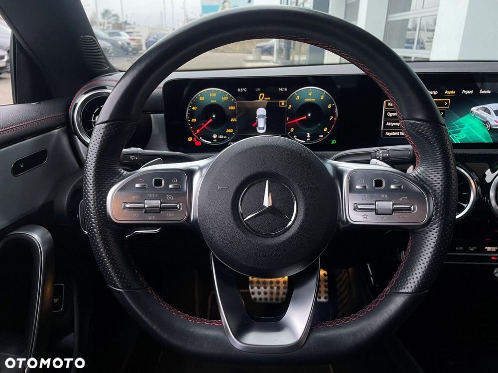 Mercedes-Benz CLA - 9