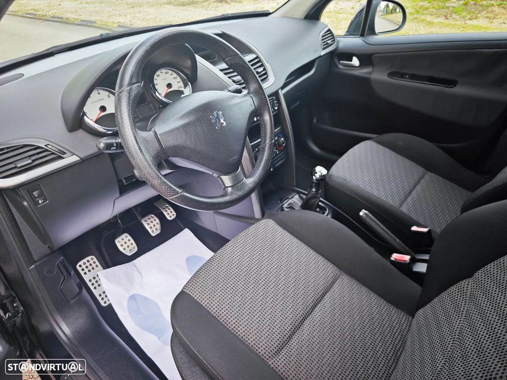 Peugeot 207 1.4 16V SE Sportium - 5
