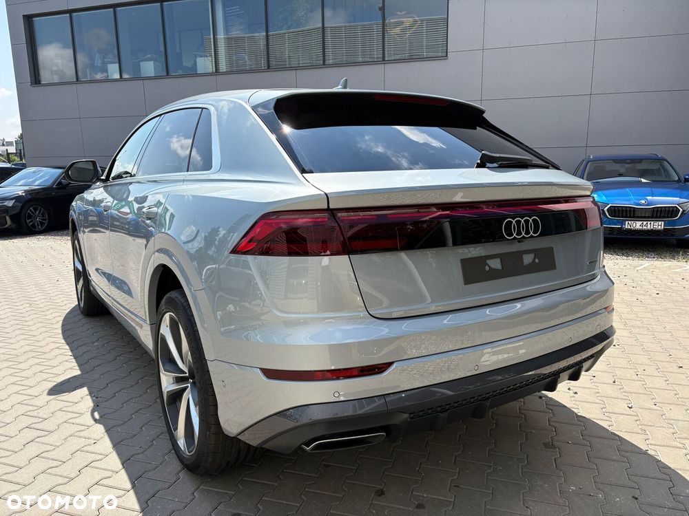 Audi Q8 - 7
