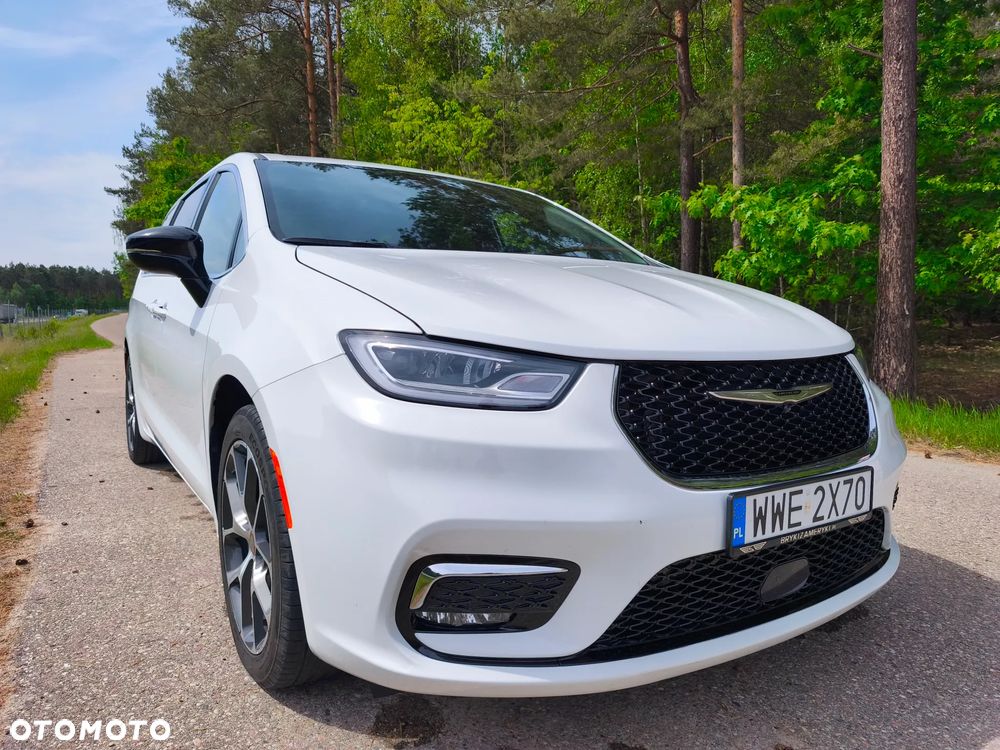 Chrysler Pacifica - 18