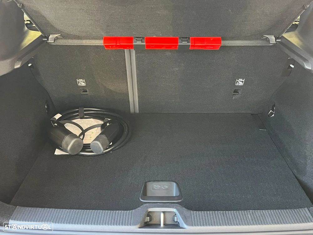 Volvo EX30 69 kWh Single Motor Extended Range Plus - 39
