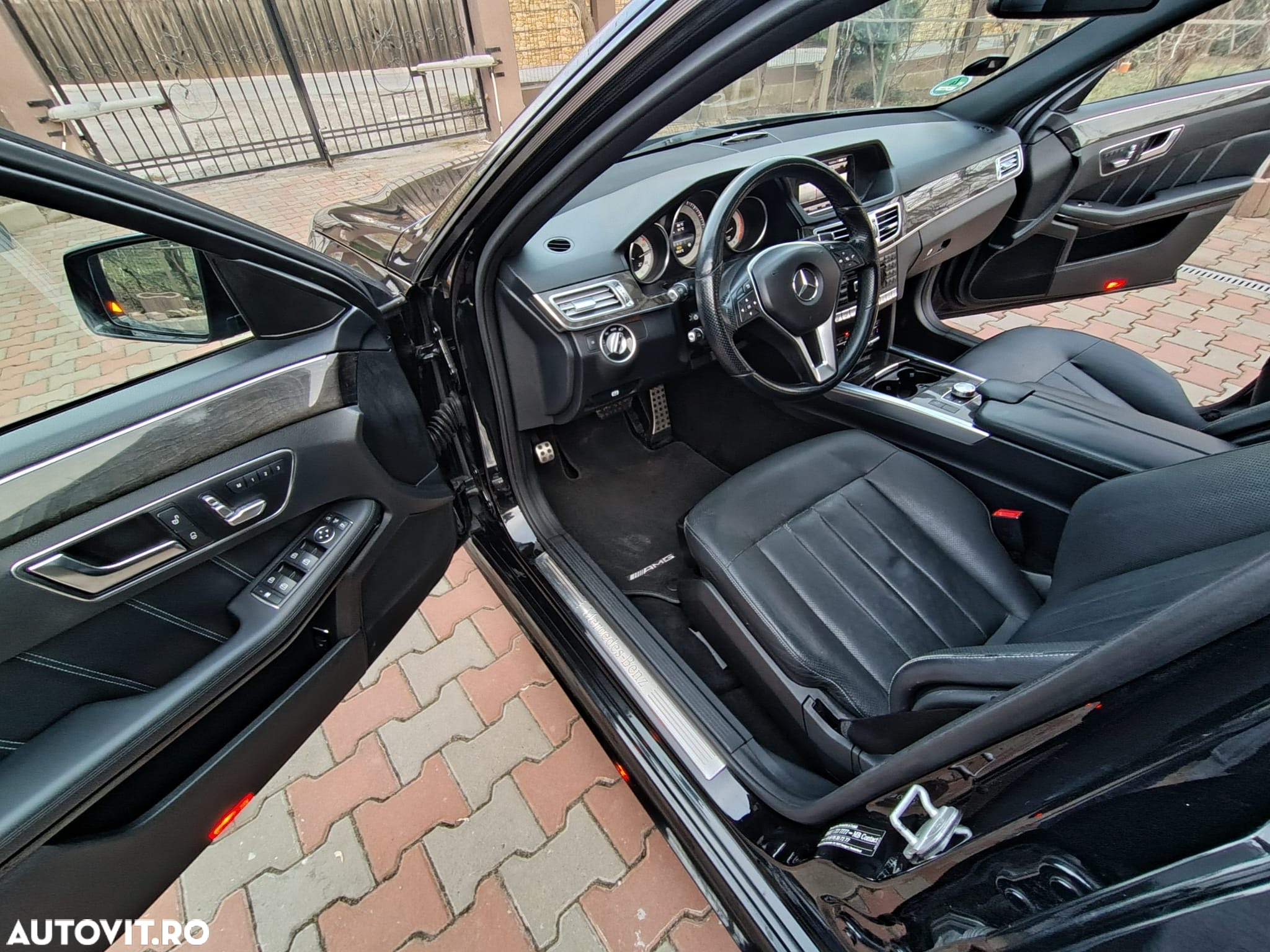 Mercedes-Benz E 350 CDI Bluetec Coupe Aut. - 24