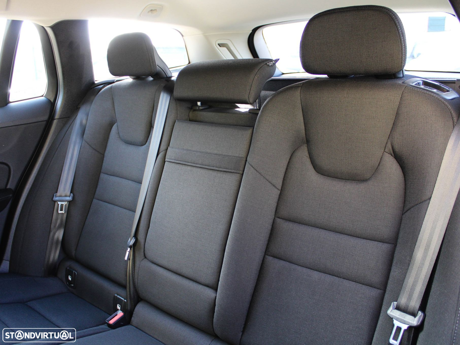 Volvo V60 2.0 D3 - 44