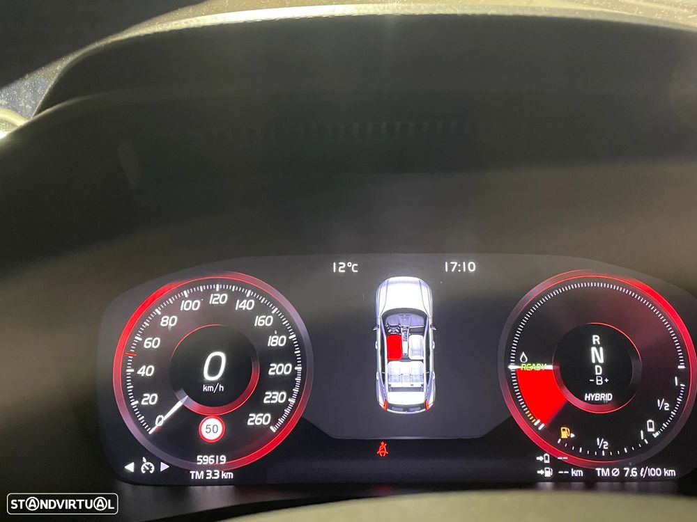 Volvo XC 40 1.5 T5 PHEV Momentum Plus - 17