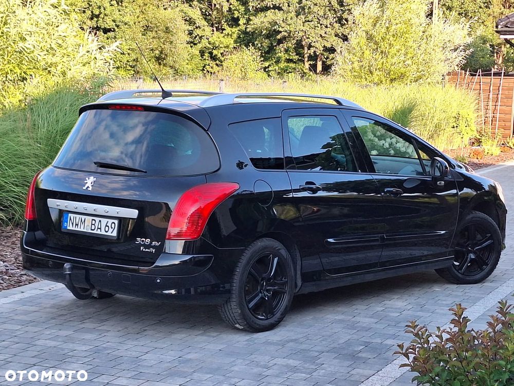 Peugeot 308 120 VTi Family - 6
