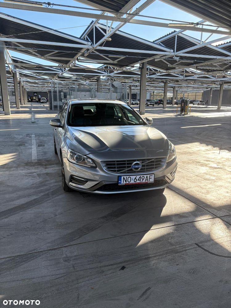 Volvo S60 2017 photo 2