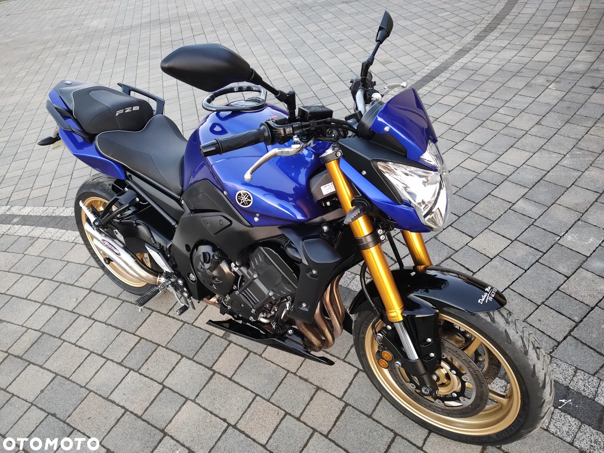 Yamaha FZ8 - 4