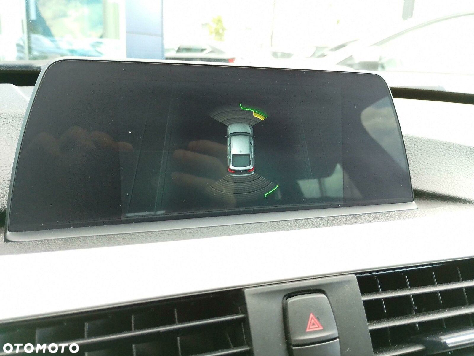 BMW Seria 3 320i GPF xDrive - 21