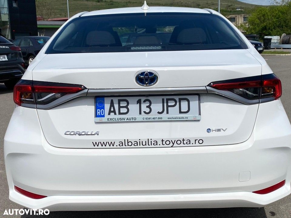 Toyota Corolla - 5