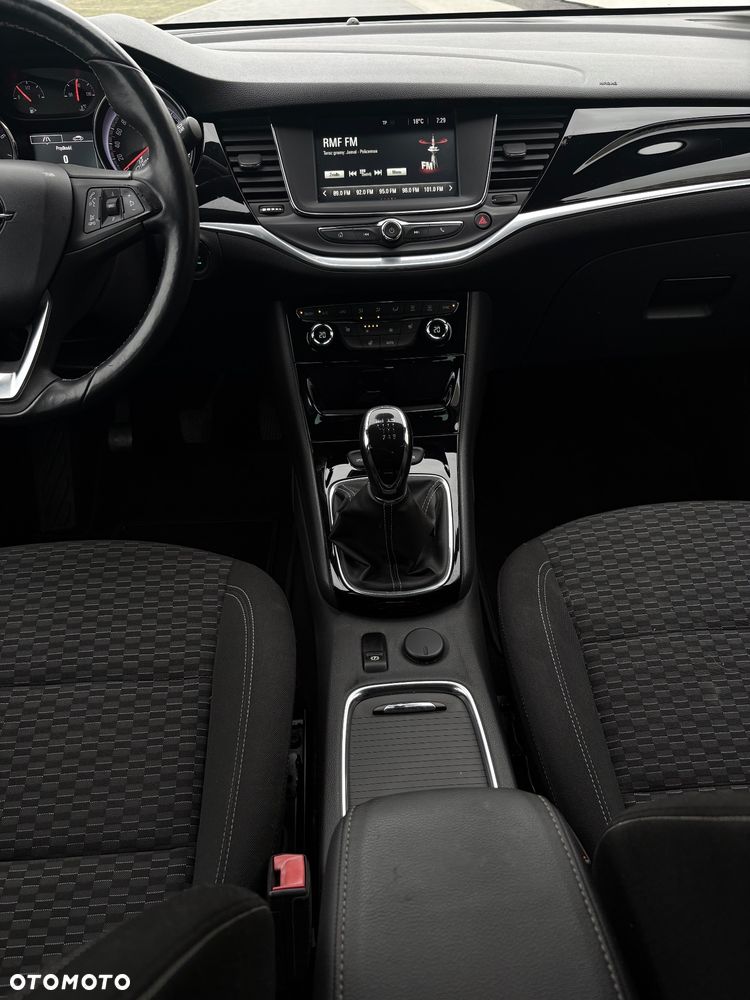 Opel Astra 1.4 T Dynamic - 26
