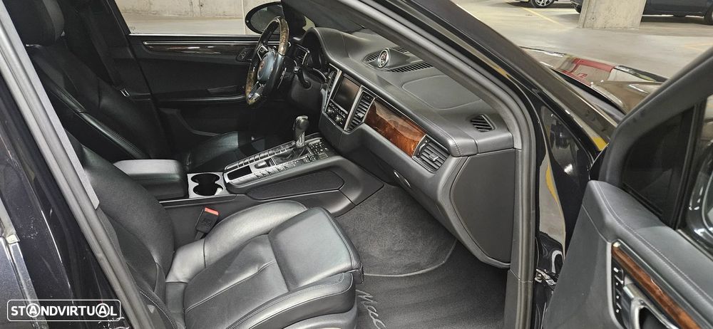 Porsche Macan Turbo PDK - 10