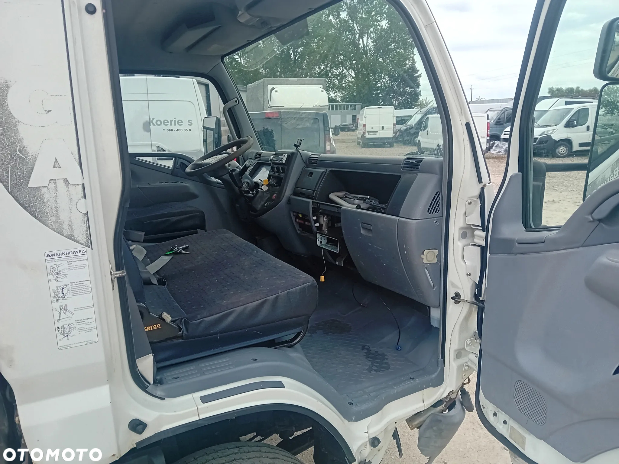 Mitsubishi Canter - 14