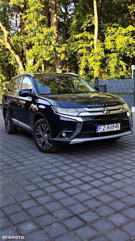 Mitsubishi Outlander 2.0 Intense + Navi 4WD CVT - 1