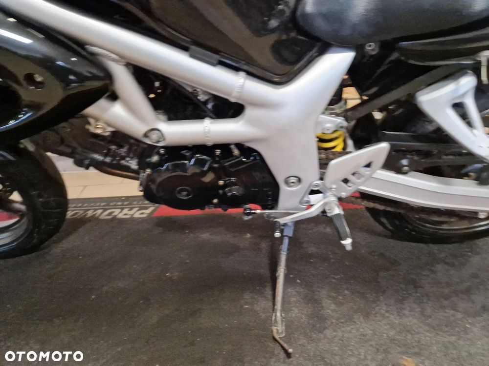 Suzuki SV - 13