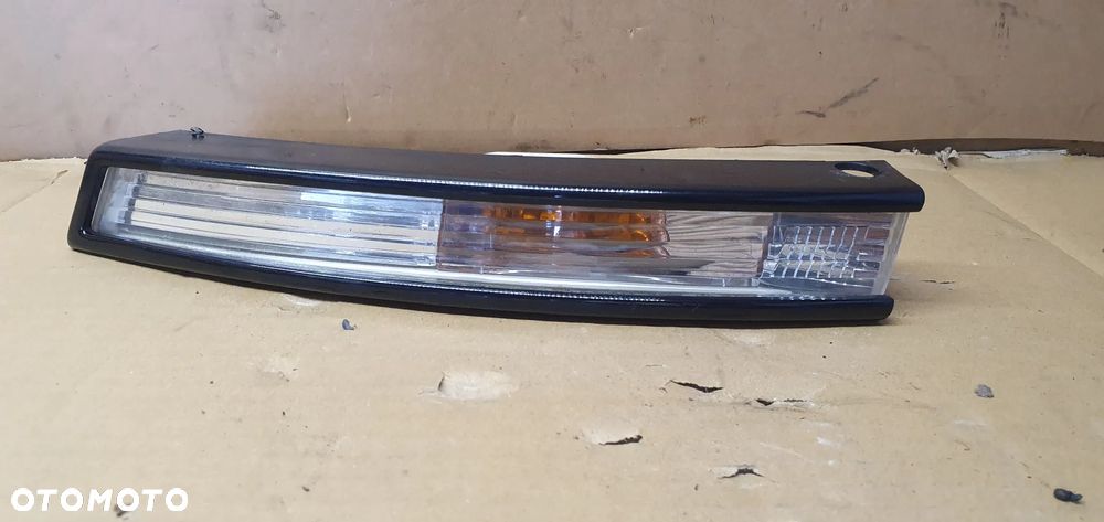 Kierunkowskaz kierunek lewy przód VW Passat B6 3C0953041E 3C0807717A - 1