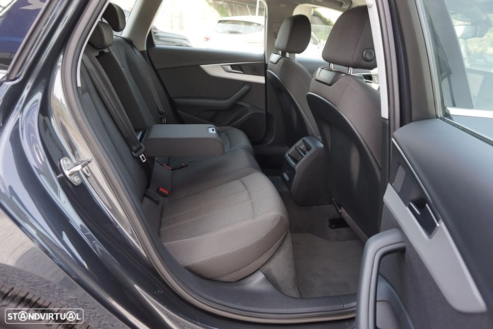 Audi A4 Avant 30 TDI Advanced S tronic - 17