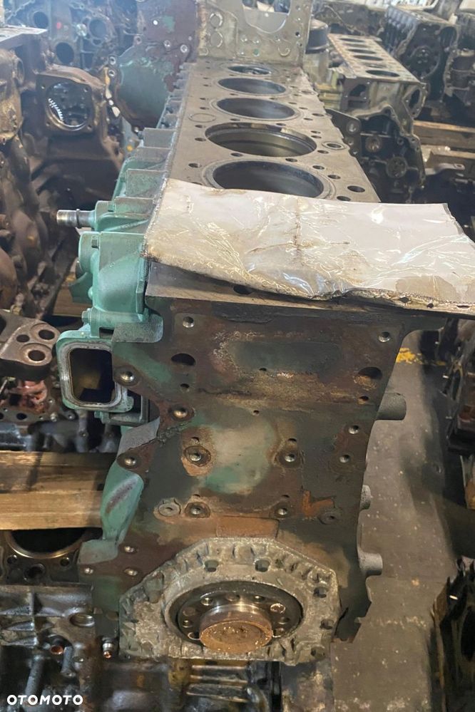 BLOK VOLVO D13K500 500KM – DÓŁ SILNIKA Z COMMON RAIL - 5