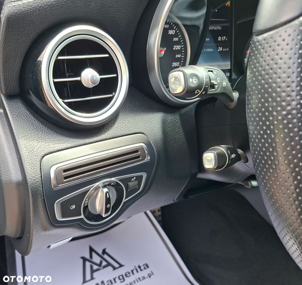Mercedes-Benz Klasa C 200 9G-TRONIC AMG Line - 29