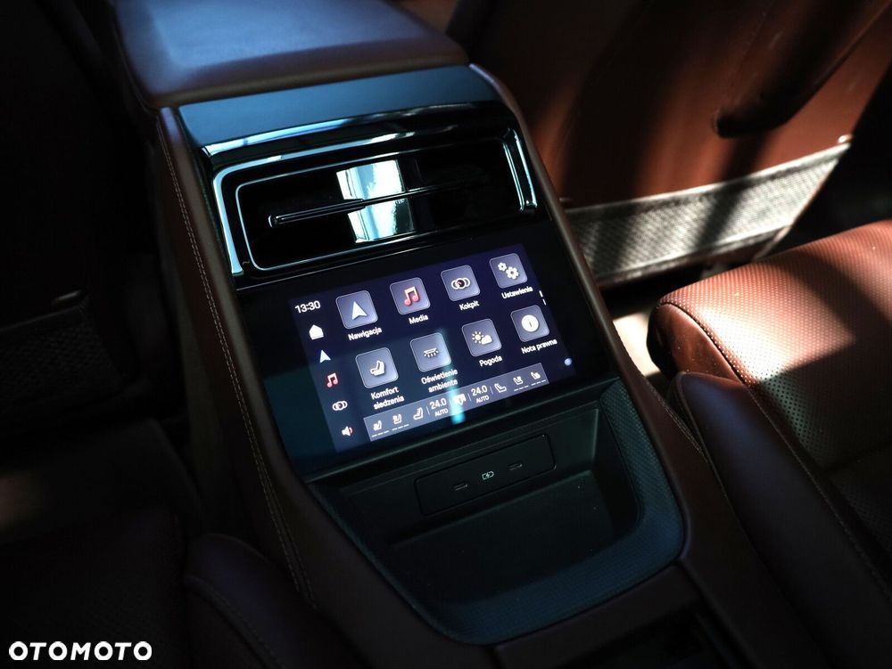 Porsche Panamera - 21