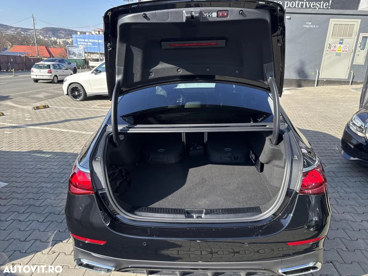 Mercedes-Benz E 300 de 4MATIC Aut. - 13