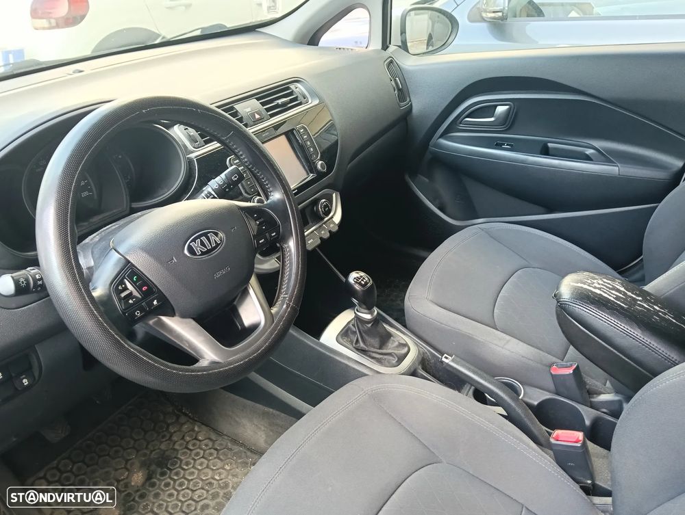 Kia Rio 1.4 CRDi TX Prime - 6