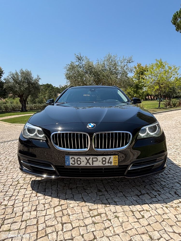 BMW 520 d Touring Luxury Line - 2