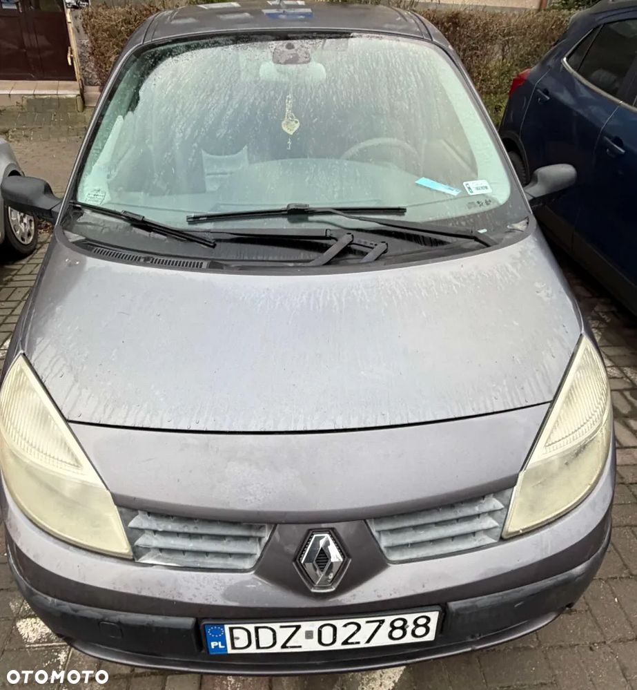 Renault Scenic - 1