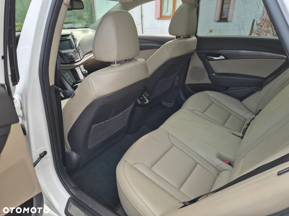 Hyundai i40 i40cw 1.7 CRDi Premium - 27