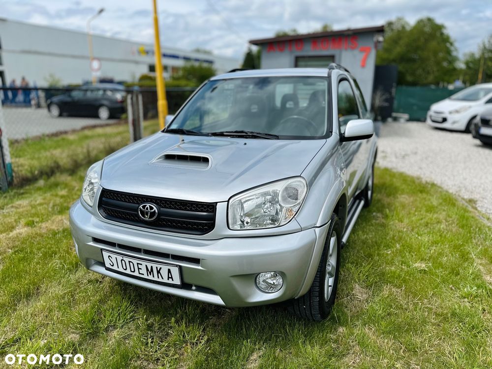 Toyota RAV4 - 1