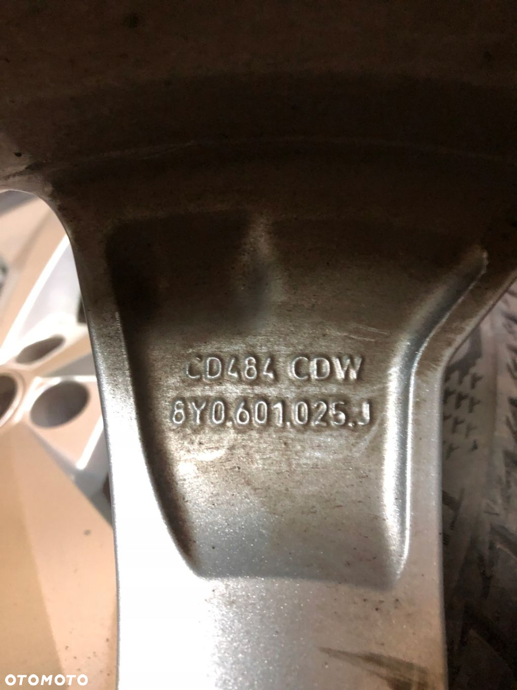 FELGI KOŁA AUDI A3 8Y A3 8V 8Y0601025J 8Jx18H2 ET46 5x112 57.1MM - 14