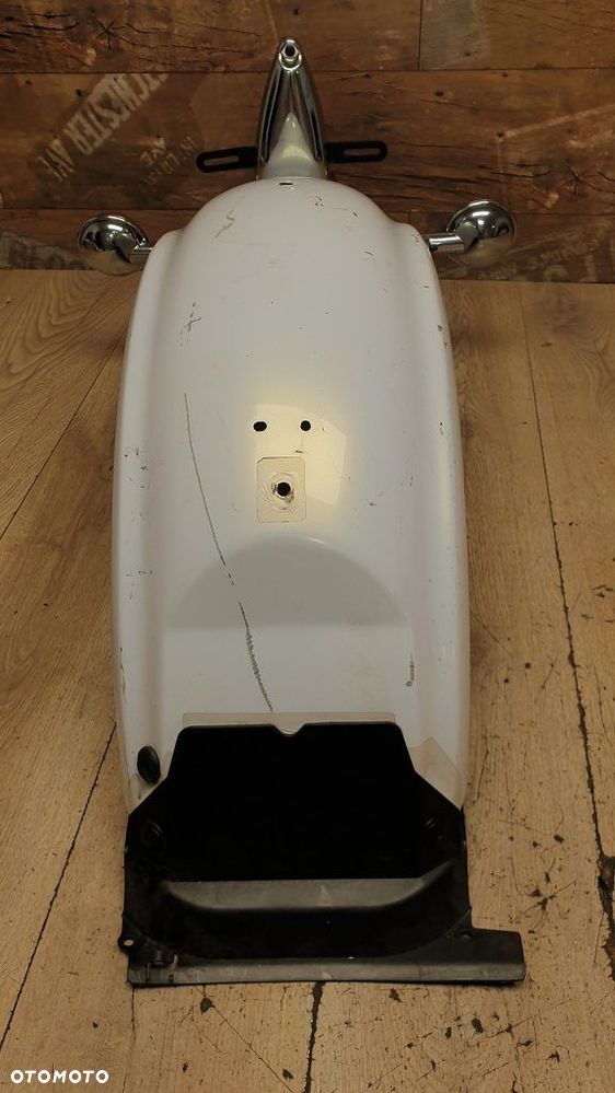 Błotnik tył lampa kierunkowskazy Yamaha XVS1100 Drag Star Classic - 9