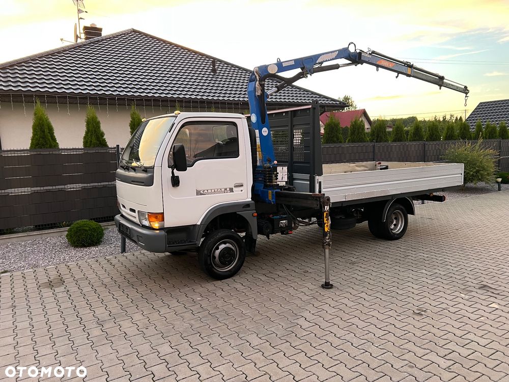 Nissan CABSTAR - 2