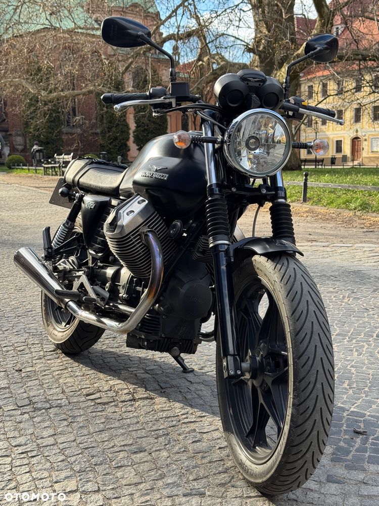 Moto Guzzi V7 - 6