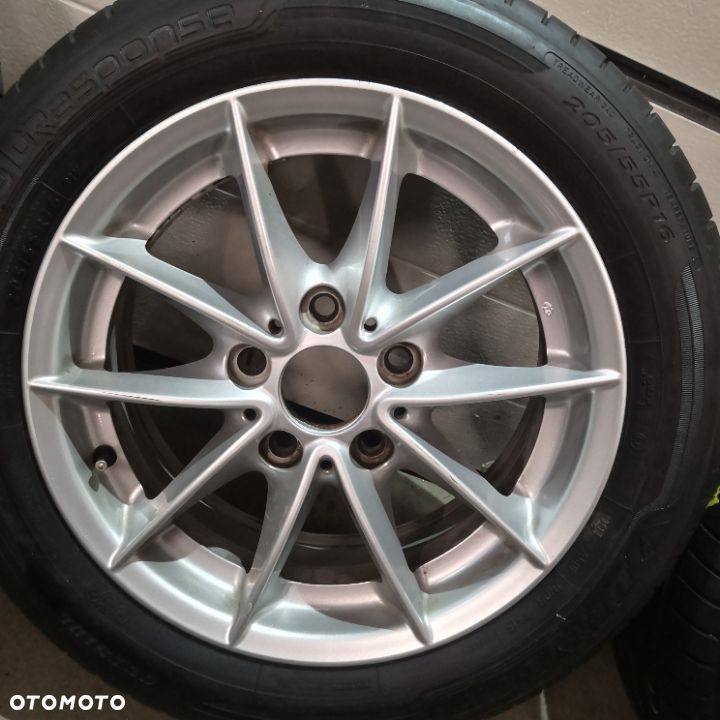 BMW kola alu z oponami  5x120 205/55/16  et 44 - 8