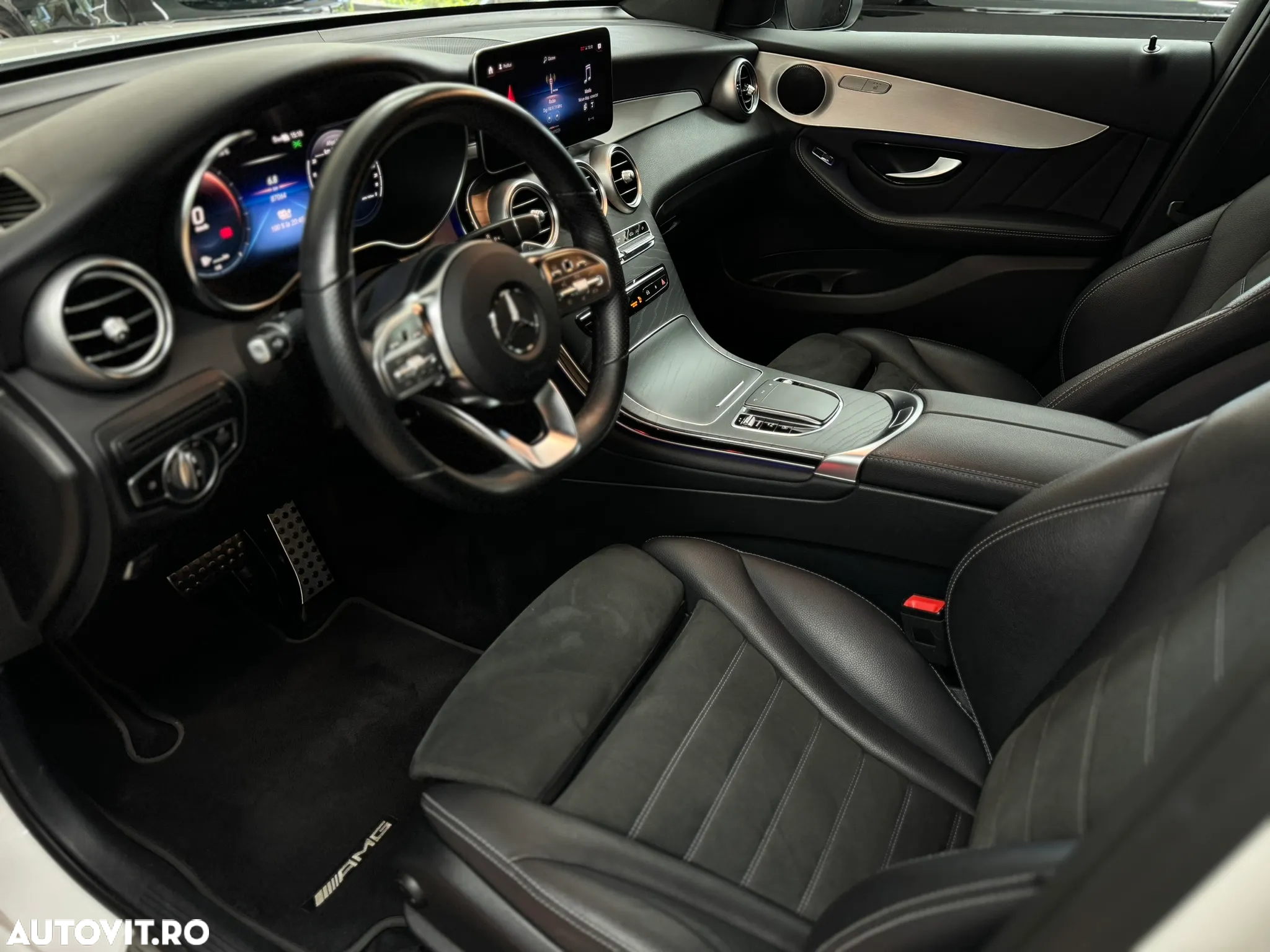 Mercedes-Benz GLC 300 e 4MATIC - 20