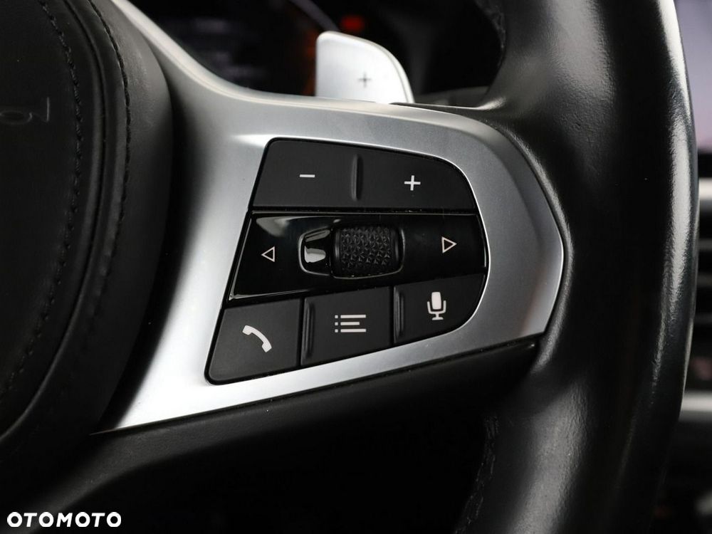 BMW Seria 3 320d xDrive mHEV M Sport - 32