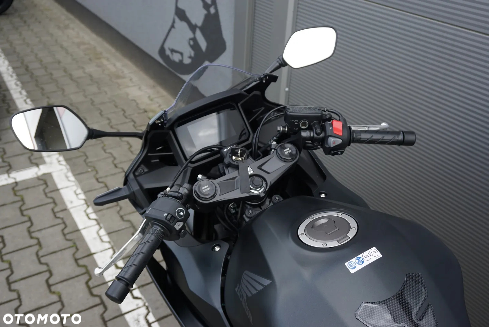 Honda CBR - 8