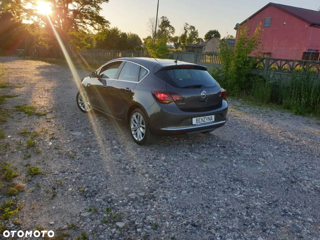 Opel Astra IV 1.4 T Sport - 9
