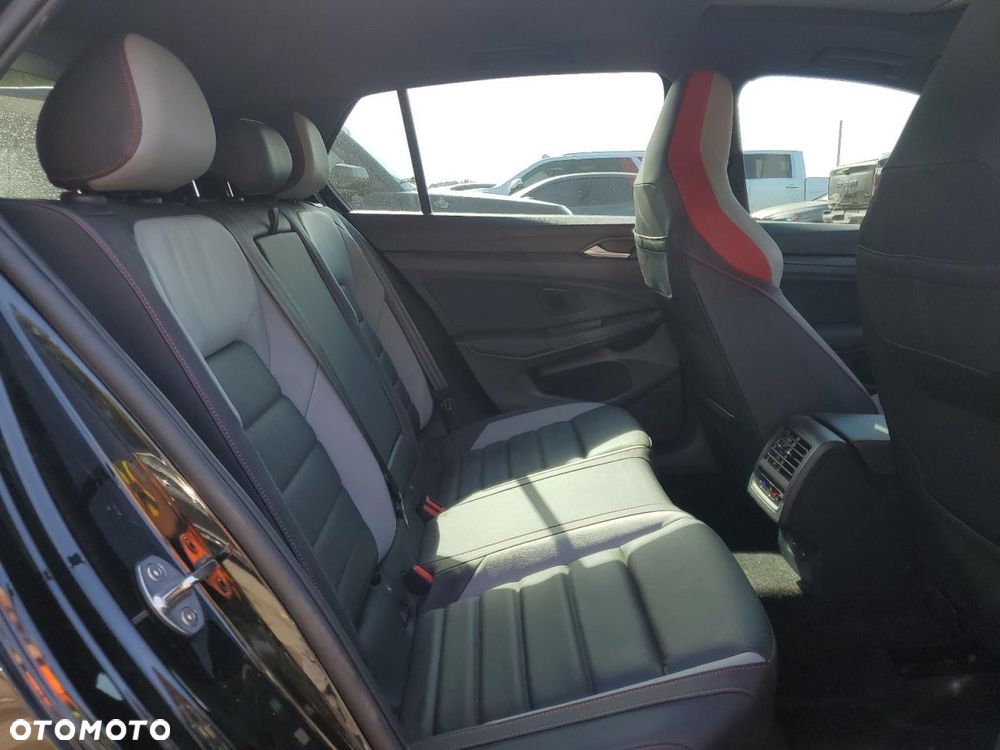 Volkswagen Golf VIII 2.0 TSI GTI DSG - 9