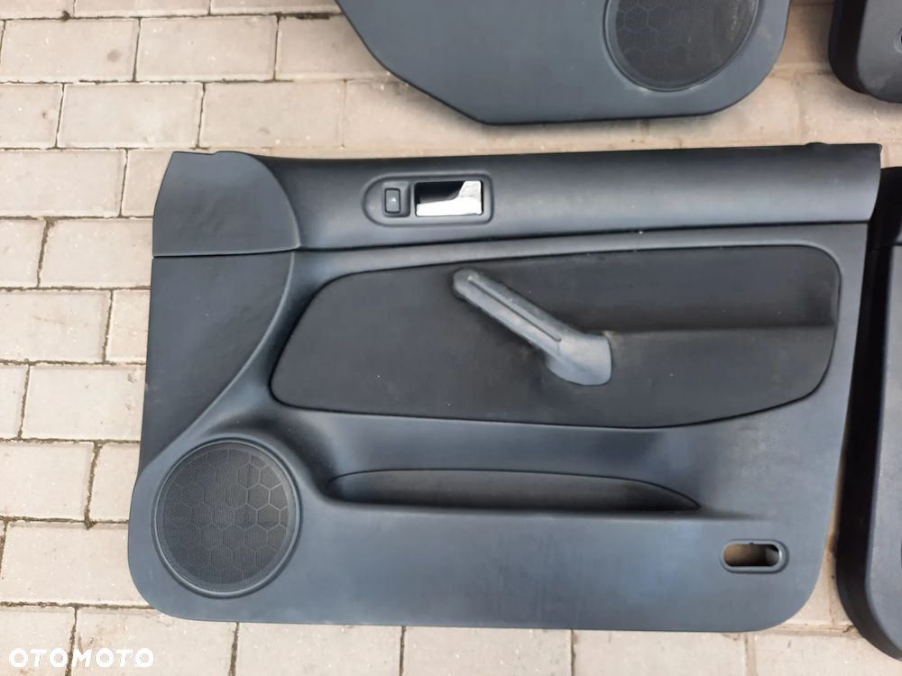 BOCZKI DRZWI TYŁ VW GOLF IV KOMBI - 8