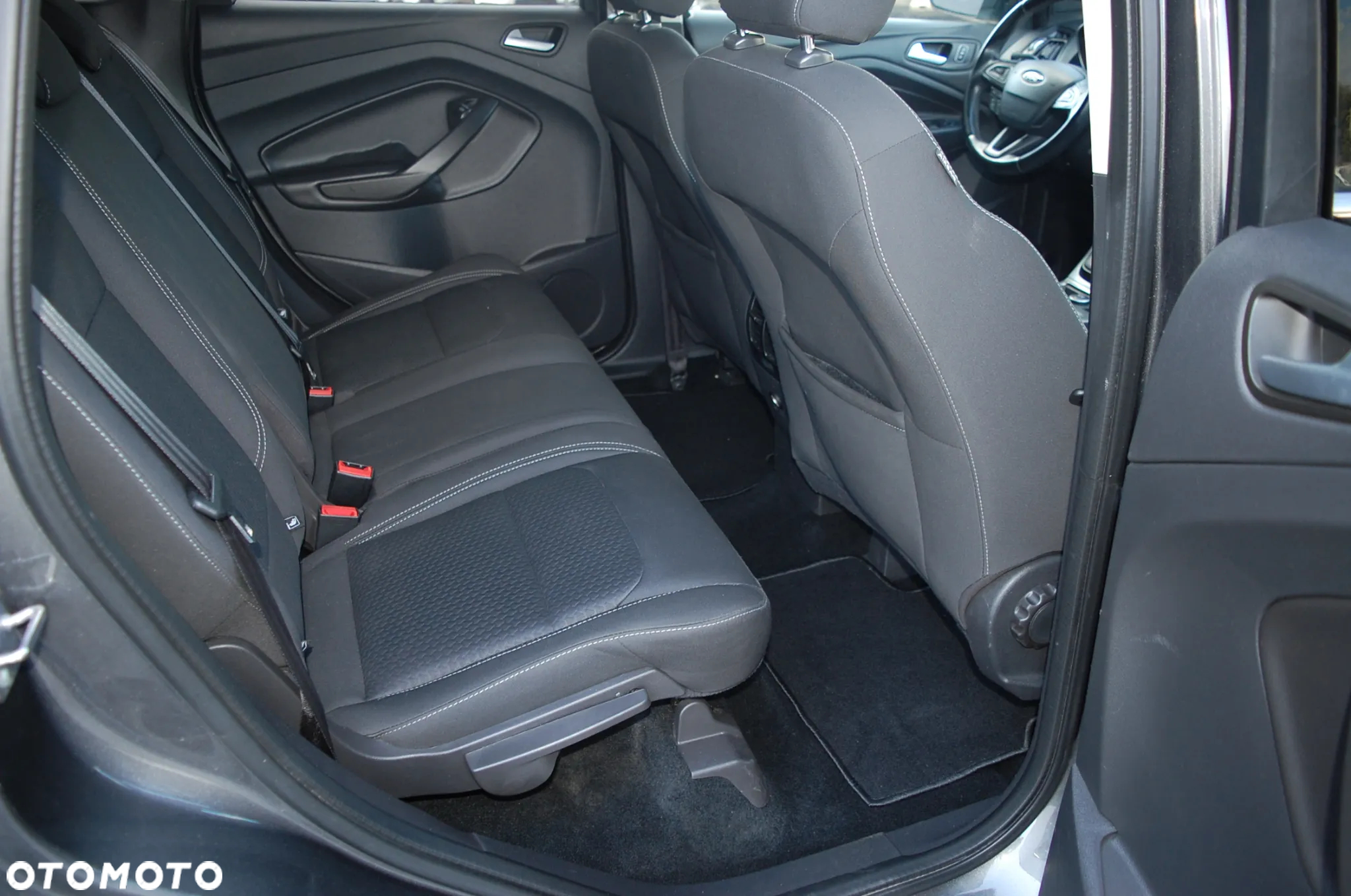 Ford Kuga 2.0 TDCi 4x4 Trend - 27