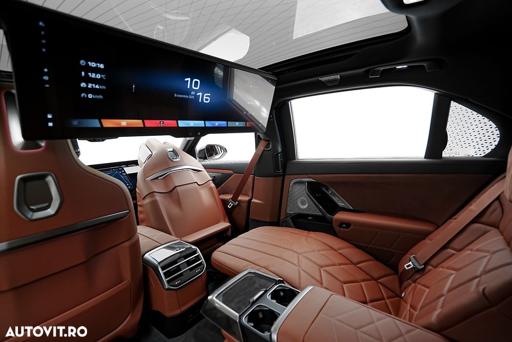 BMW Seria 7 740 xDrive MHEV - 28