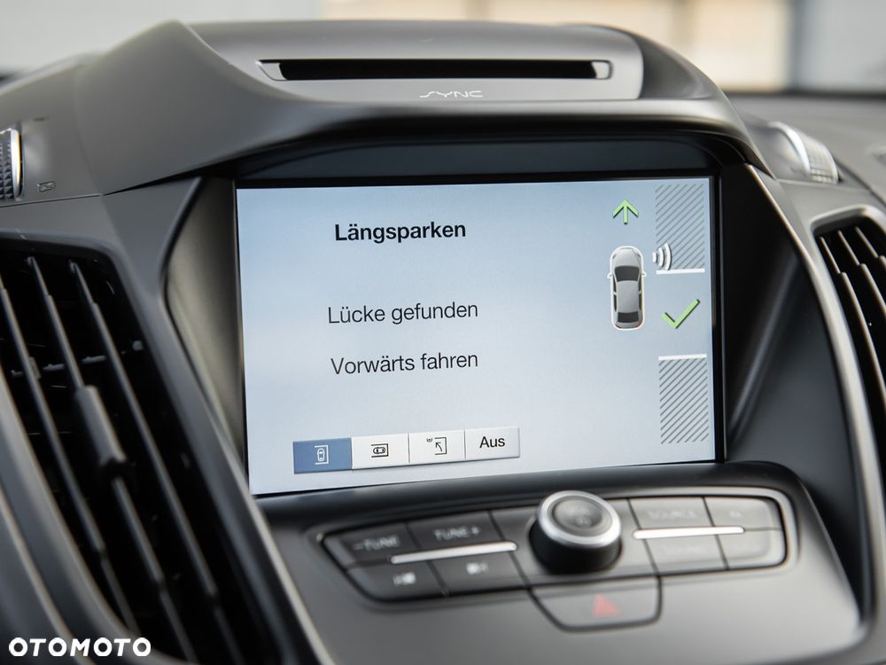 Ford Kuga 2.0 TDCi 4x4 Vignale - 25