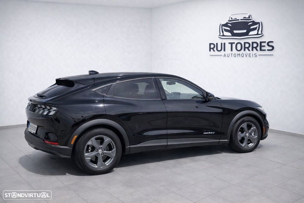 Ford Mustang Mach-E - 7