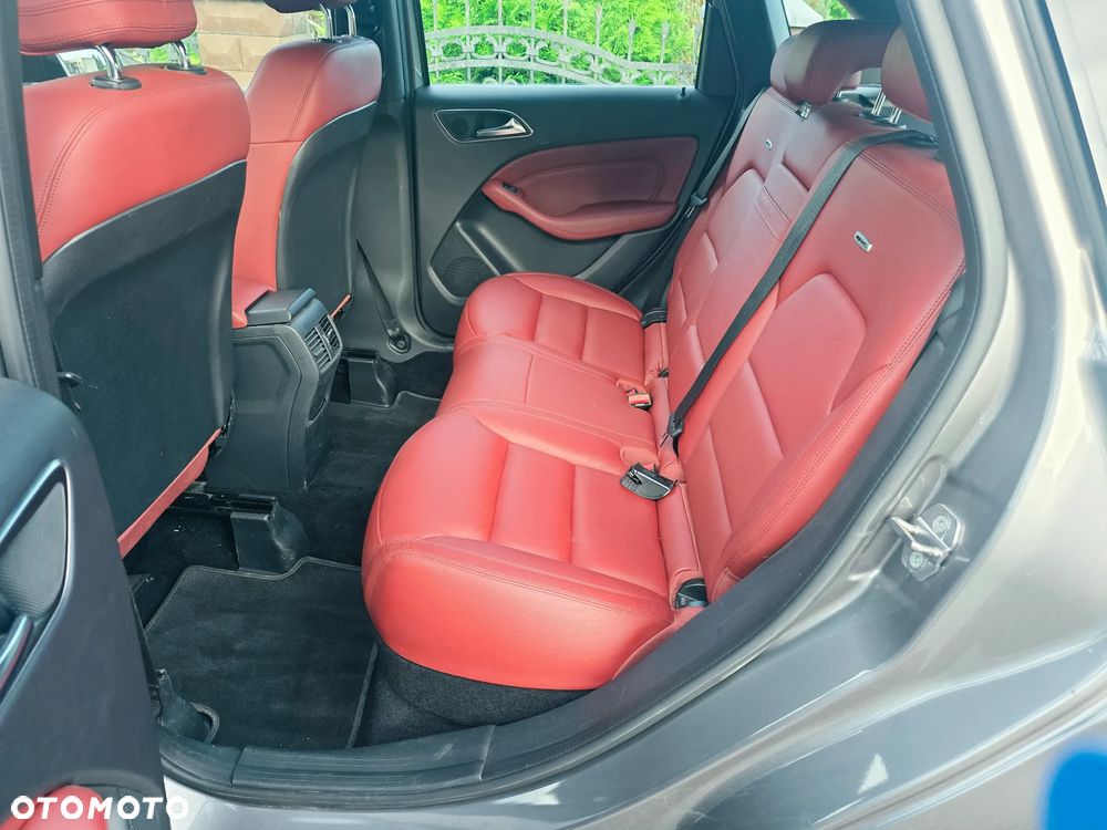 Mercedes-Benz Klasa B 200 (CDI) d 7G-DCT AMG Line - 13