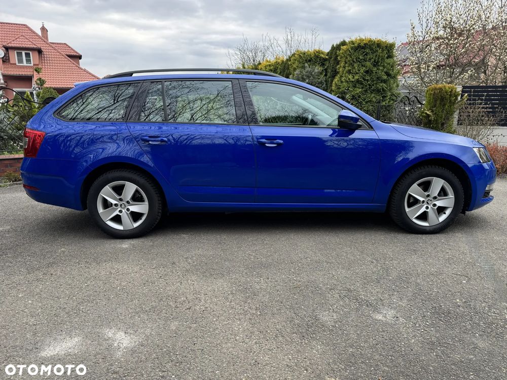 Skoda Octavia 2.0 TDI Ambition DSG - 4