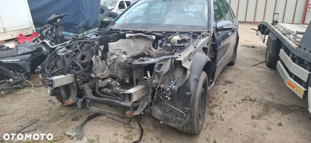 Mercedes W211 E320 3,0 V6 na części - 1